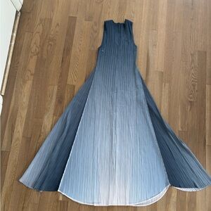 Elegant Ombre Pleated Maxi Dress Long Estrella Dress, Blue Topaz